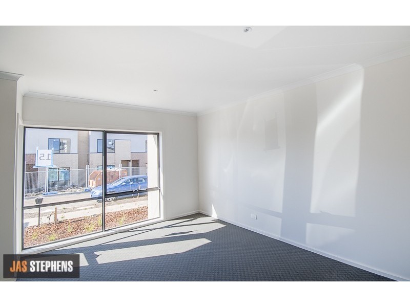 55 Queens Circuit, Sunshine VIC 3020