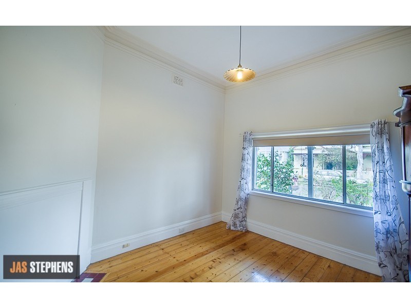 8 Stirling Street, Footscray VIC 3011