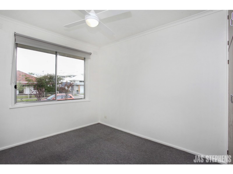 1/80 Saltley Street, South Kingsville VIC 3015