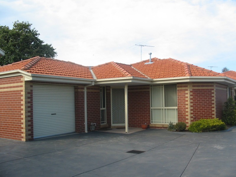 2/22 The Broadway, Altona North VIC 3025