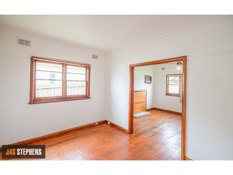 19 Anderson Road, Sunshine VIC 3020