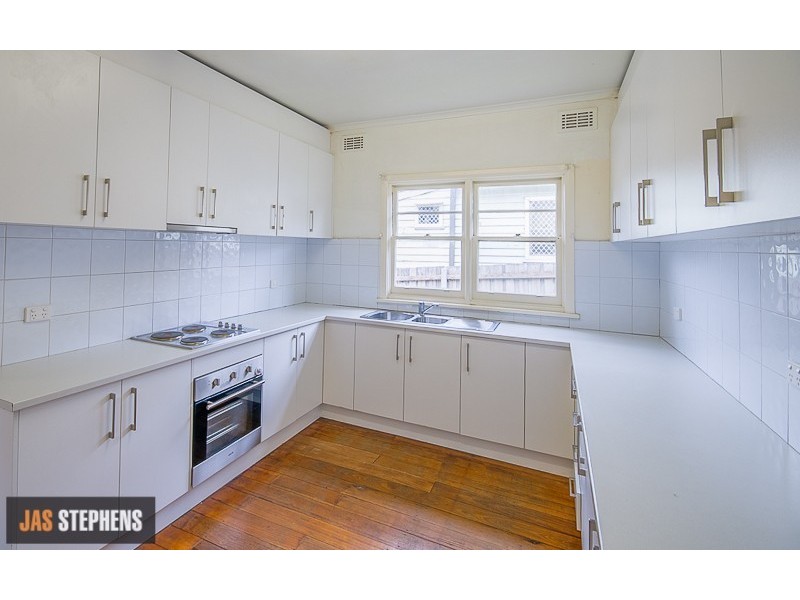 19 Anderson Road, Sunshine VIC 3020