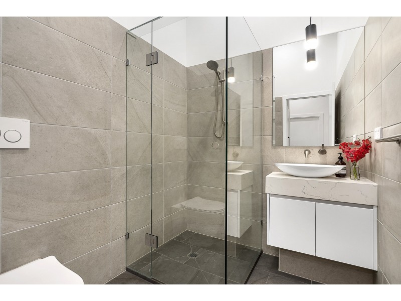 21 Alexander Street, Seddon VIC 3011