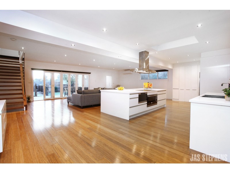 11 Conifer Avenue, Brooklyn VIC 3012