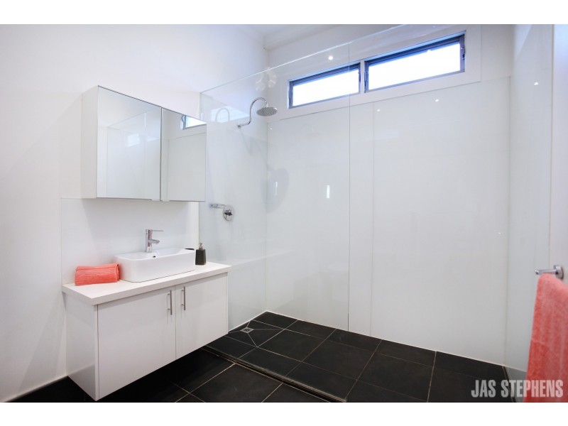 11 Conifer Avenue, Brooklyn VIC 3012