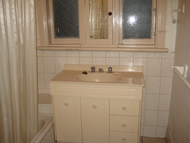 56 Empress Avenue, Kingsville VIC 3012