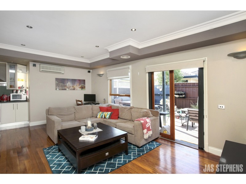 2/604 Barkly Street, West Footscray VIC 3012