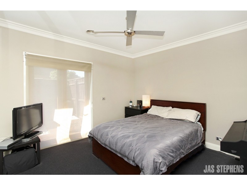 2/604 Barkly Street, West Footscray VIC 3012