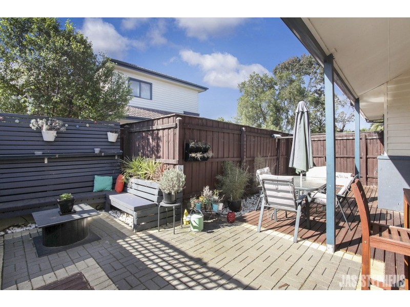 2/604 Barkly Street, West Footscray VIC 3012