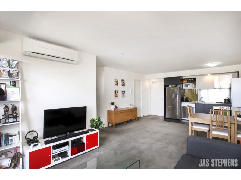 10.03/240 Barkly Street, Footscray VIC 3011