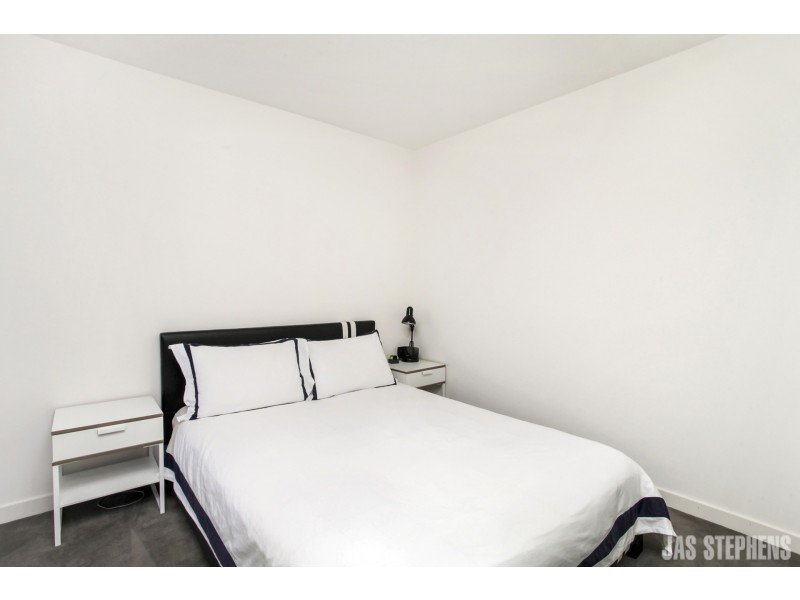 10.03/240 Barkly Street, Footscray VIC 3011