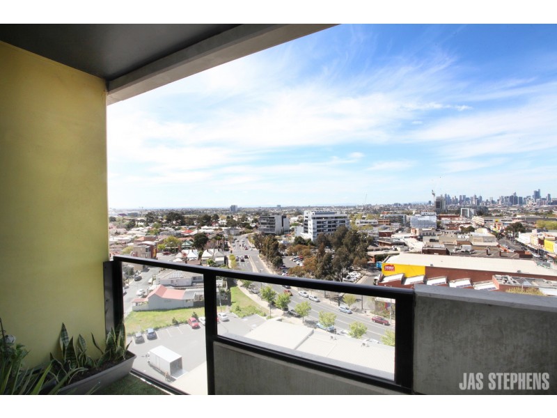 10.03/240 Barkly Street, Footscray VIC 3011