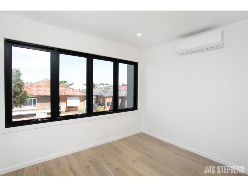 2/1 Leander Street, Footscray VIC 3011