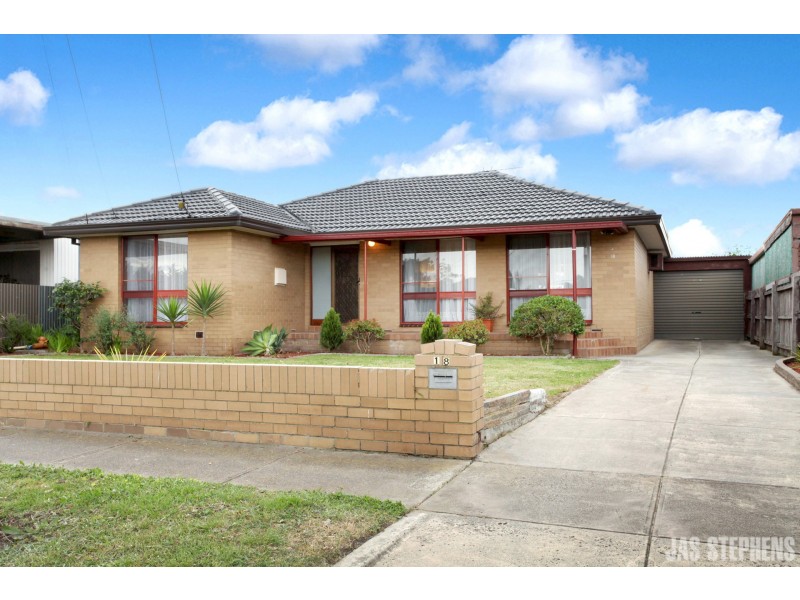 18 Dalton Street, Sunshine West VIC 3020