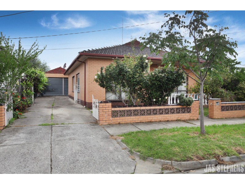 11 Albion Street, Kingsville VIC 3012