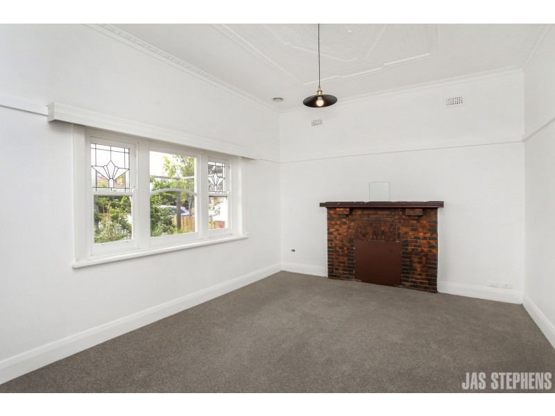 1/49 Hampshire Road, Sunshine VIC 3020