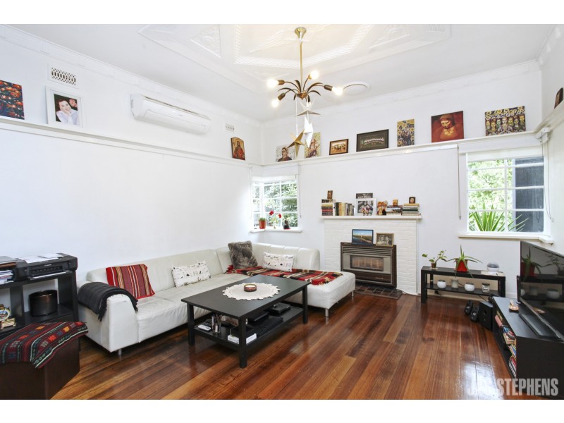 12 Rowe Street, Maribyrnong VIC 3032