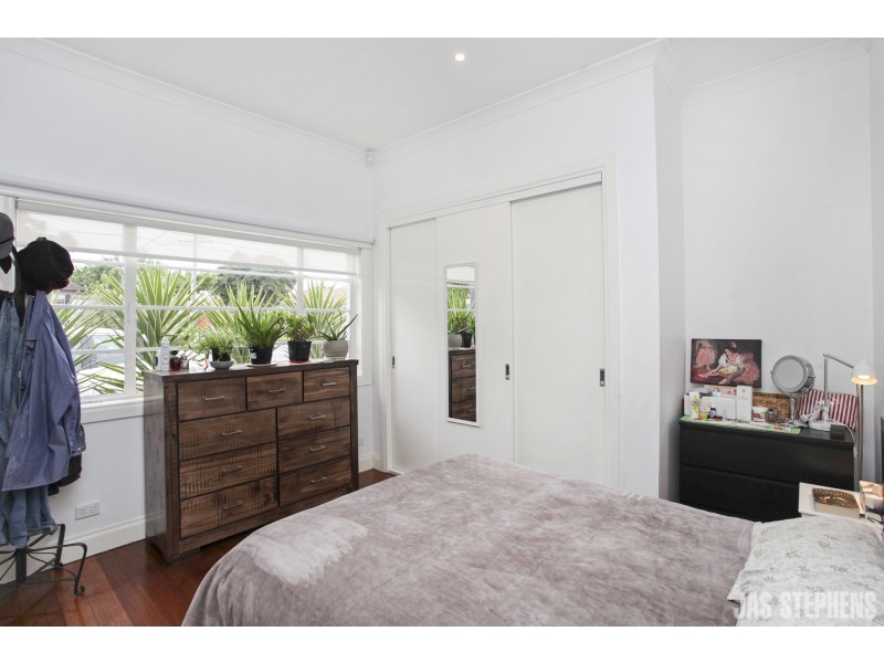 12 Rowe Street, Maribyrnong VIC 3032