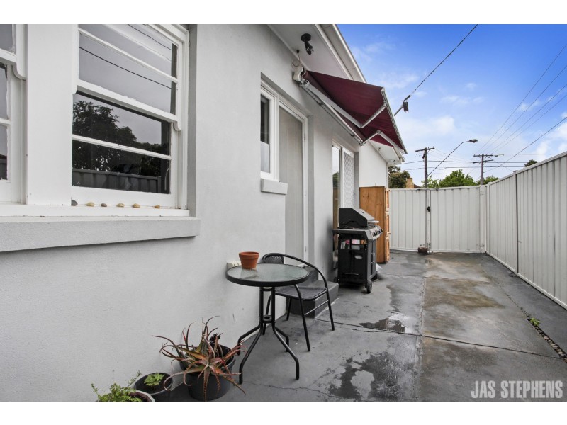 12 Rowe Street, Maribyrnong VIC 3032