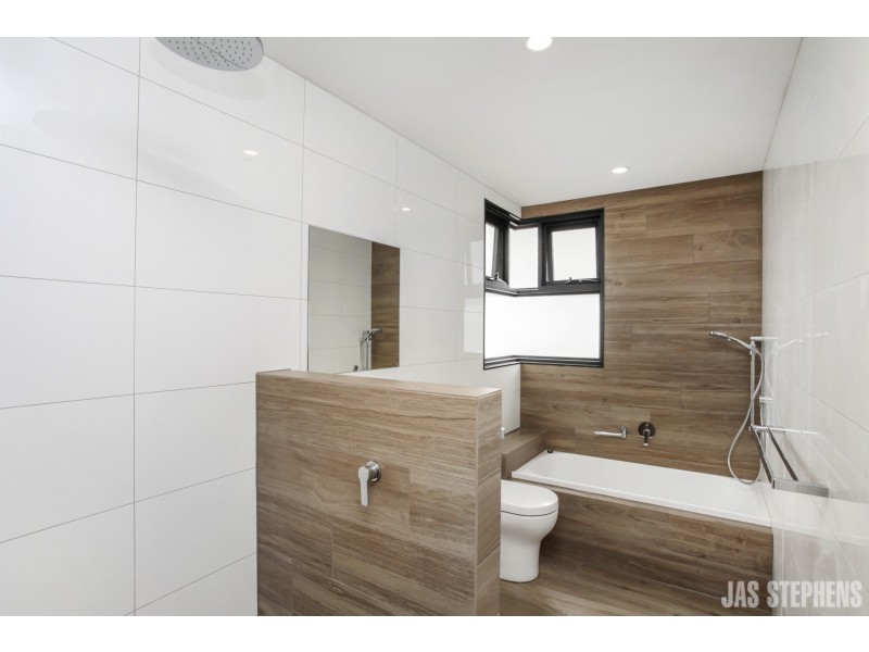 25 Greig Street, Seddon VIC 3011