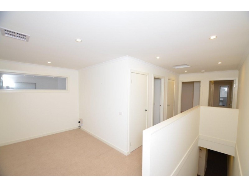 7 Beaurepaire Parade, Footscray VIC 3011