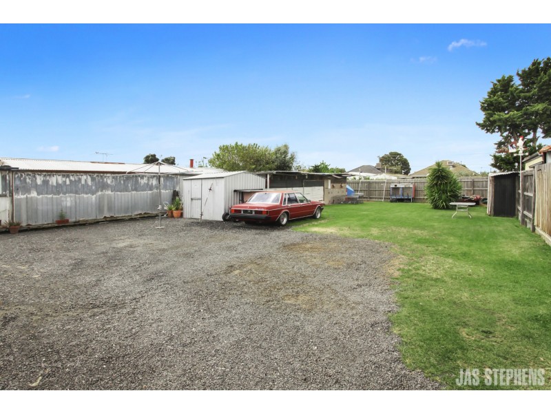 34 Collenso Street, Sunshine West VIC 3020