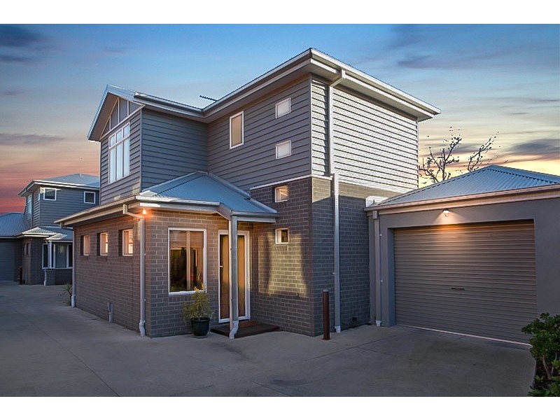 2/23 Baird Street, Maidstone VIC 3012