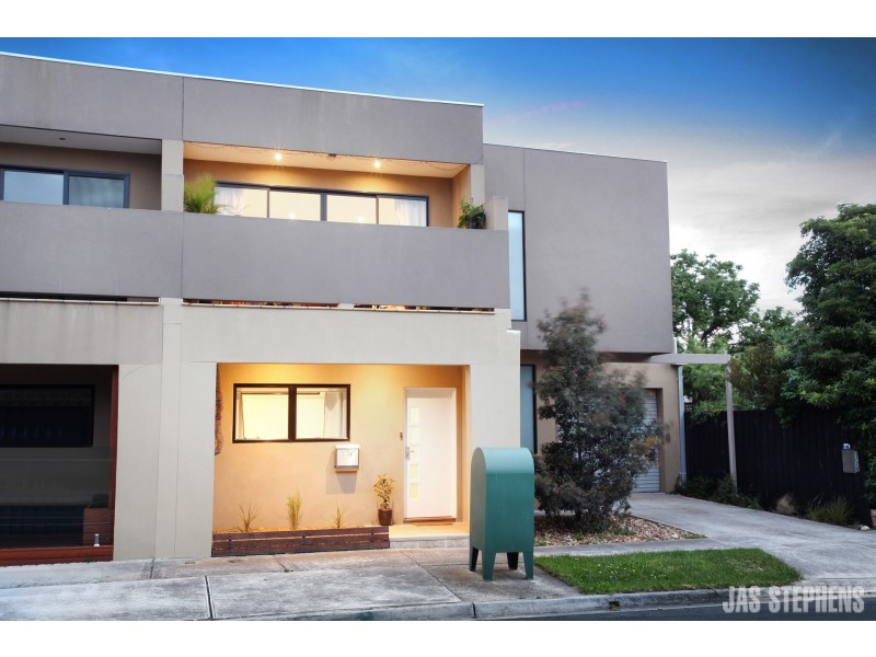 2/28 Thomson Street, Maidstone VIC 3012