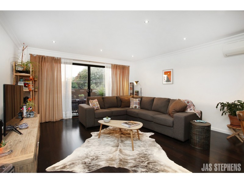 2/28 Thomson Street, Maidstone VIC 3012