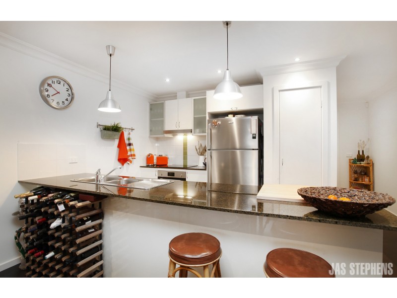 2/28 Thomson Street, Maidstone VIC 3012