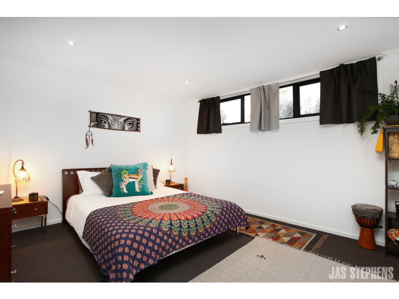 2/28 Thomson Street, Maidstone VIC 3012