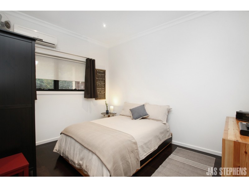 2/28 Thomson Street, Maidstone VIC 3012
