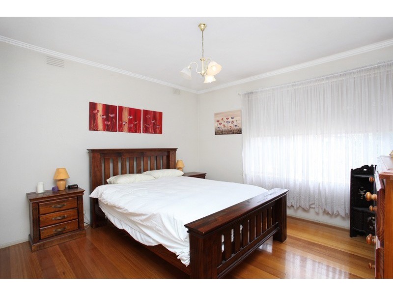 14 Dean Court, Altona North VIC 3025