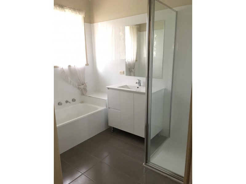 14 Dean Court, Altona North VIC 3025