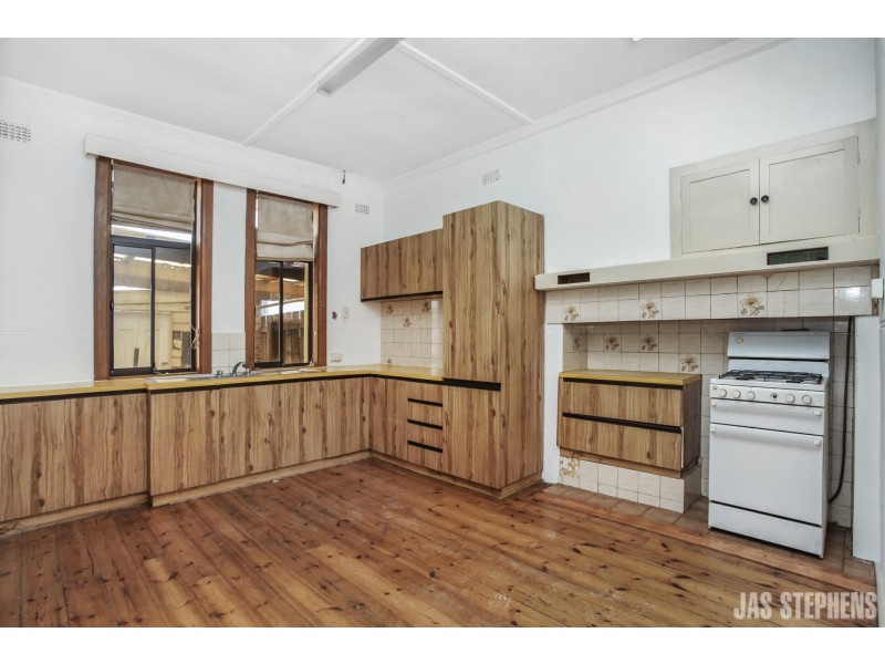 60 Edgar Street, Kingsville VIC 3012