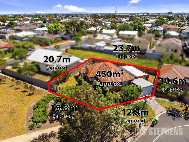 34 Suffolk Street, Maidstone VIC 3012