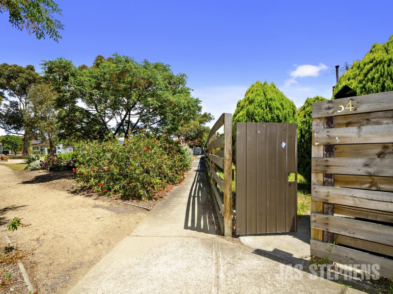 34 Suffolk Street, Maidstone VIC 3012