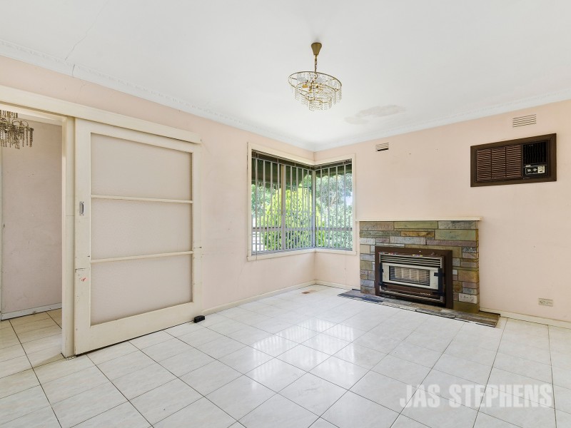 34 Suffolk Street, Maidstone VIC 3012