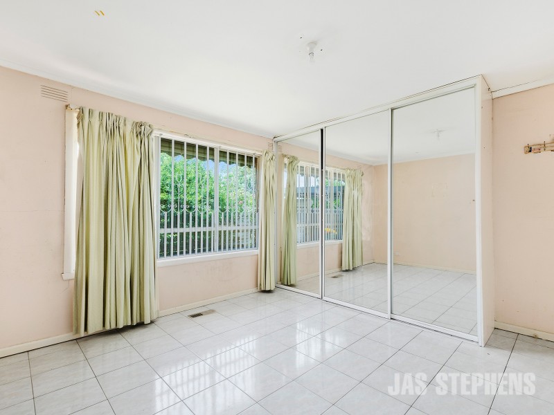 34 Suffolk Street, Maidstone VIC 3012