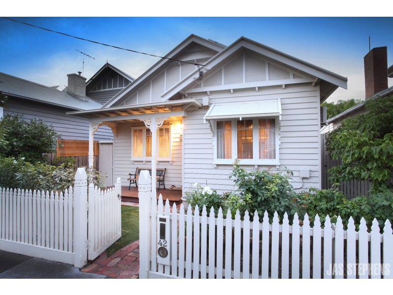 42 Empress Avenue, Kingsville VIC 3012