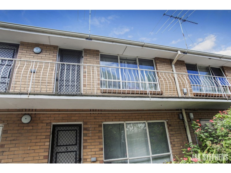 8/22 Bishop Street, Kingsville VIC 3012