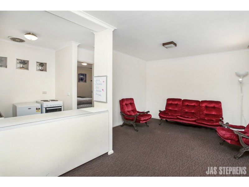 8/22 Bishop Street, Kingsville VIC 3012