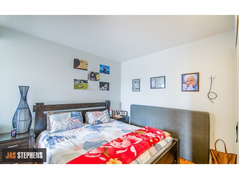 102/72 Cross Street, Footscray VIC 3011