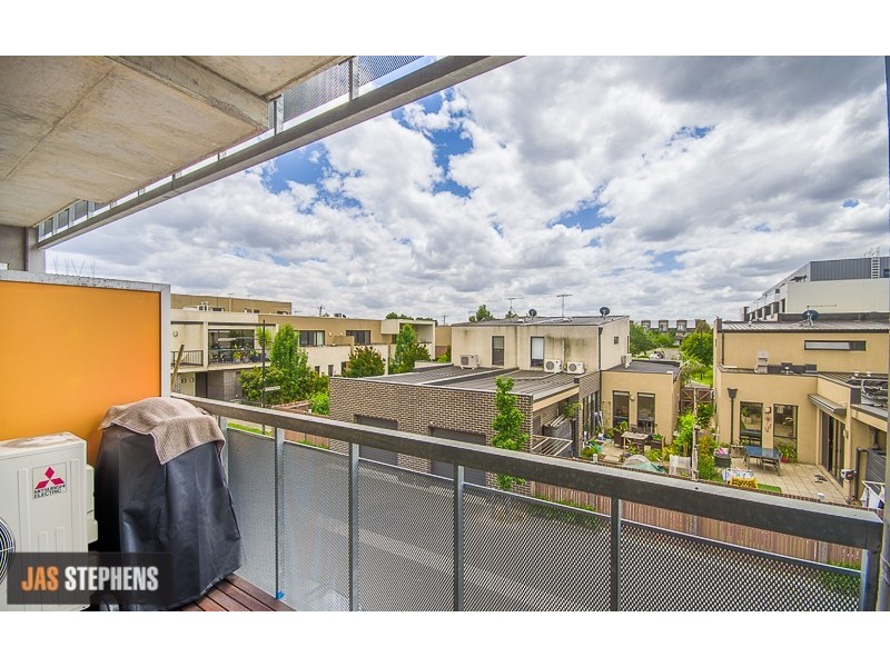 102/72 Cross Street, Footscray VIC 3011