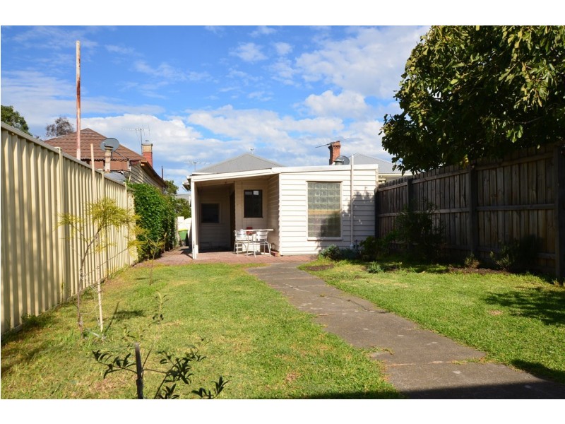 16 Latrobe Street, Footscray VIC 3011