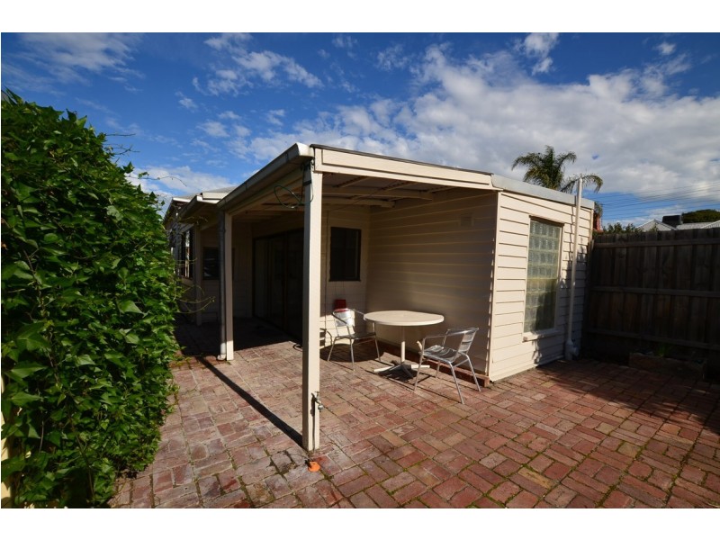 16 Latrobe Street, Footscray VIC 3011