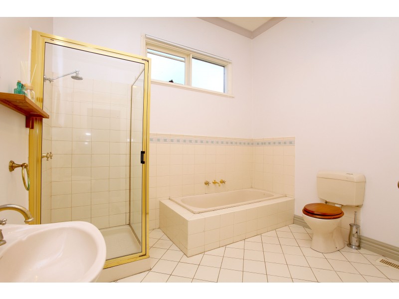 66 River Street, Newport VIC 3015