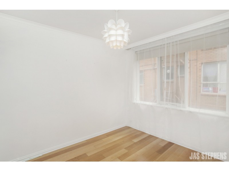 9/17 Kingsville Street, Kingsville VIC 3012