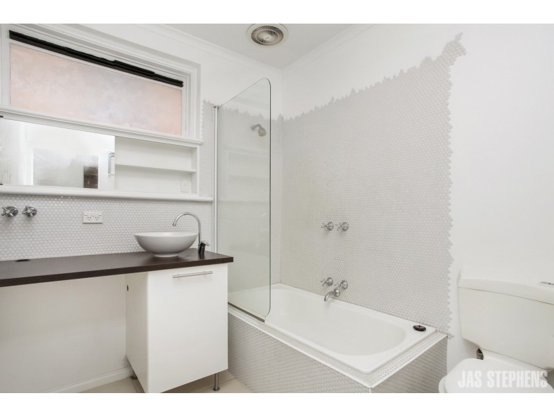 9/17 Kingsville Street, Kingsville VIC 3012