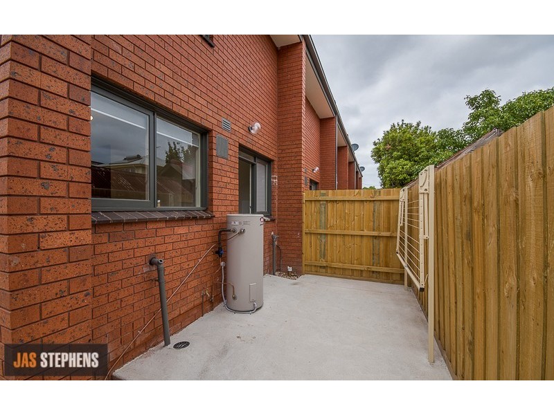 3/42 Hobbs Street, Seddon VIC 3011